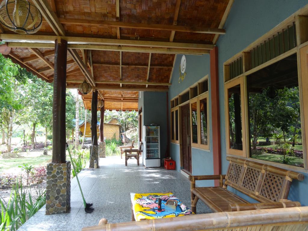 Batu Kapal Guest House & Jungle Trekking Bukit Lawang Luaran gambar